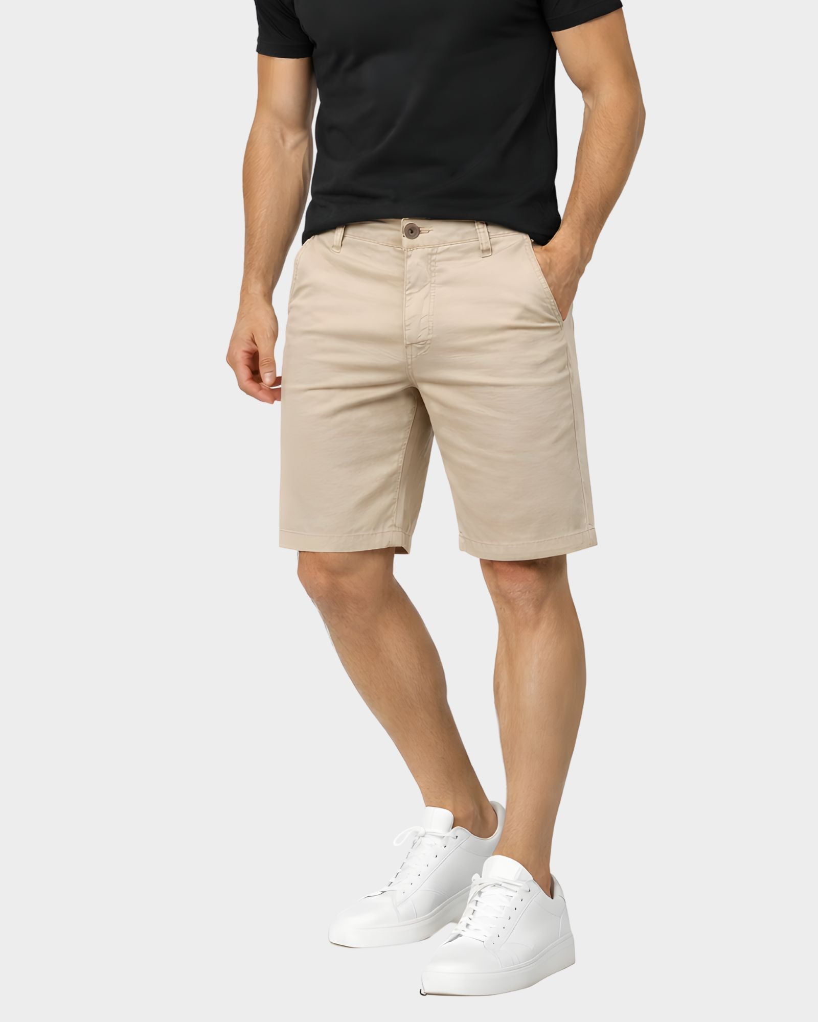Hombre usando short drill hombre color BEIGE bermuda verano outfit casual