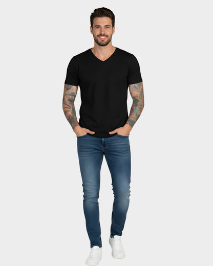 vista frontal del polo basico cuello v hombre color negro en algodón 24/1#Color_Negro