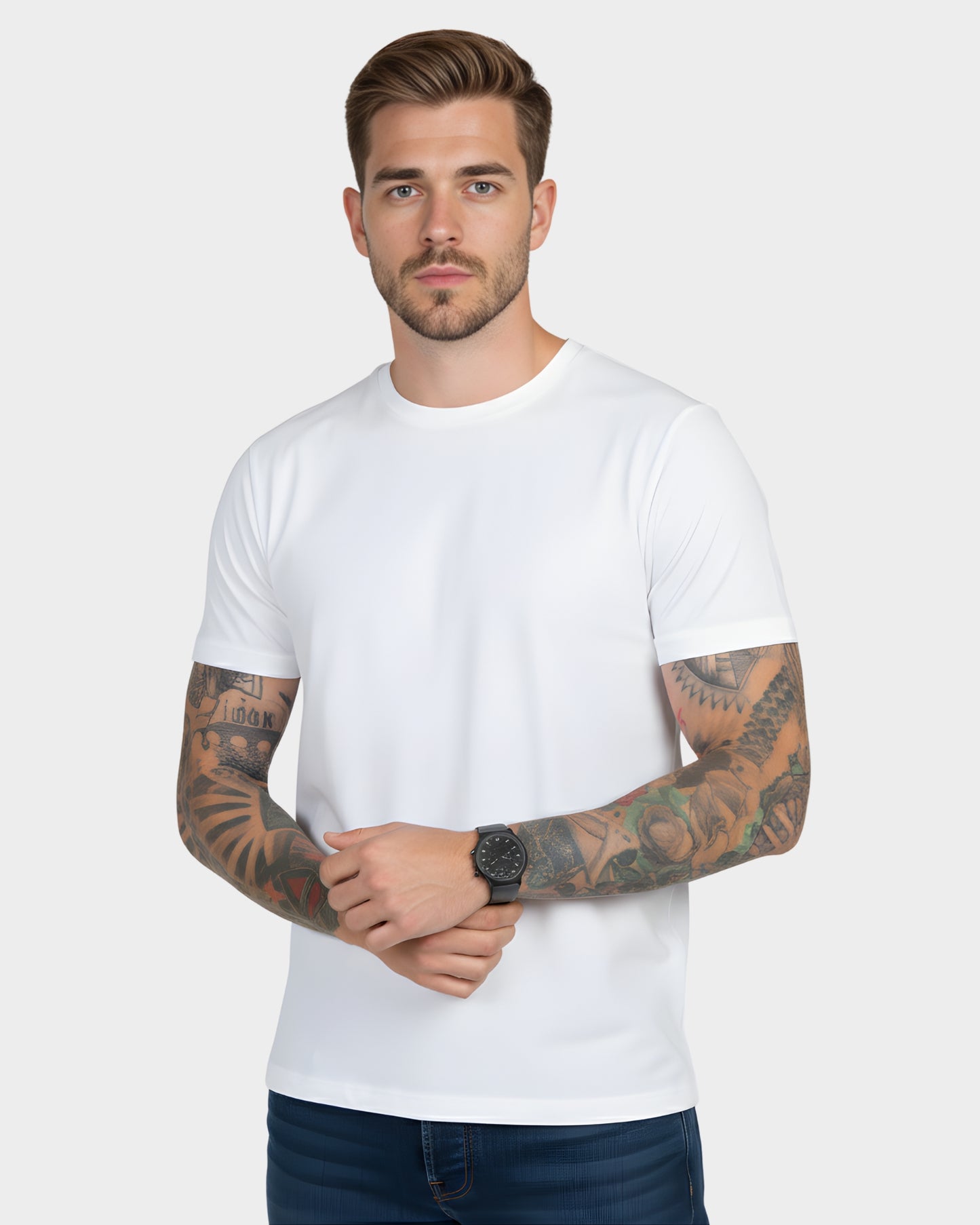 polo basico para hombre vista de frente color blanco en algodón 24/1