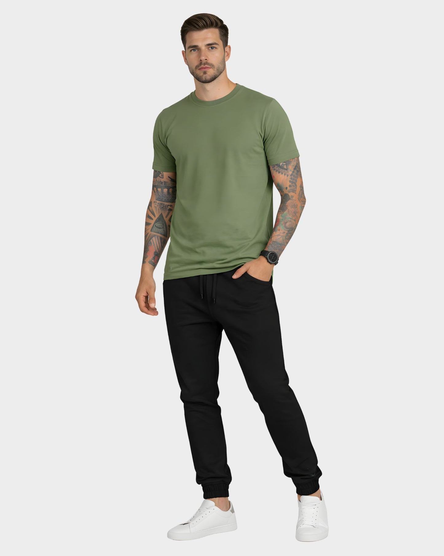 vista frontal del polo basico para hombre color verde militar en algodón 24/1